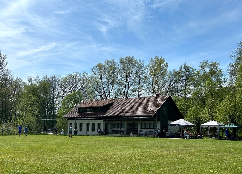 Unser Vereinsheim auf dem Sportplatzgelände in Bachfeld 